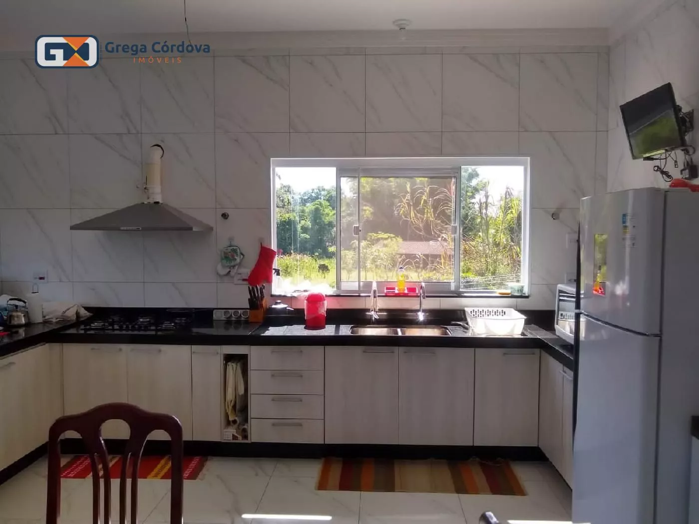 Grande characa com terreno de 5.338,12 metros, com area de lazer