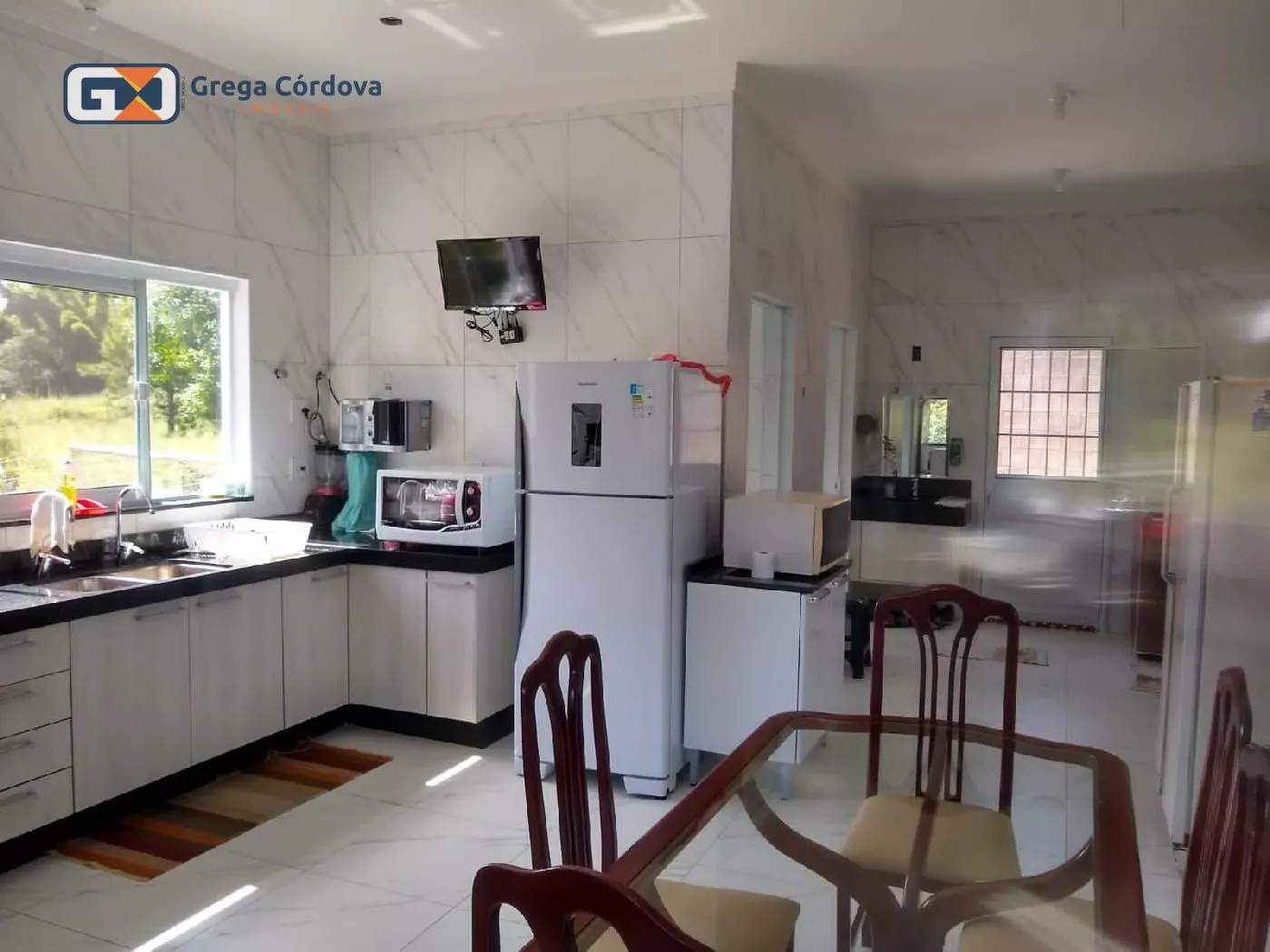 Grande characa com terreno de 5.338,12 metros, com area de lazer
