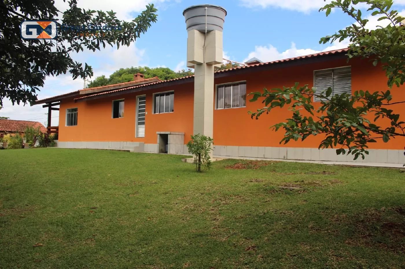 Linda chácara no jundiacanga 500 metros de terreno com piscina e área gourmet