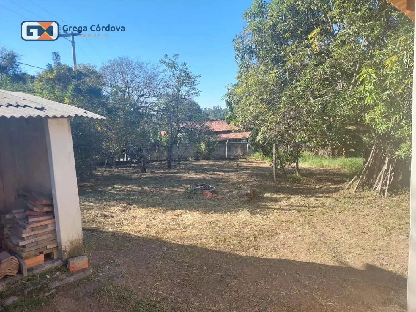 chacara com casa de 2 andares jundicanga