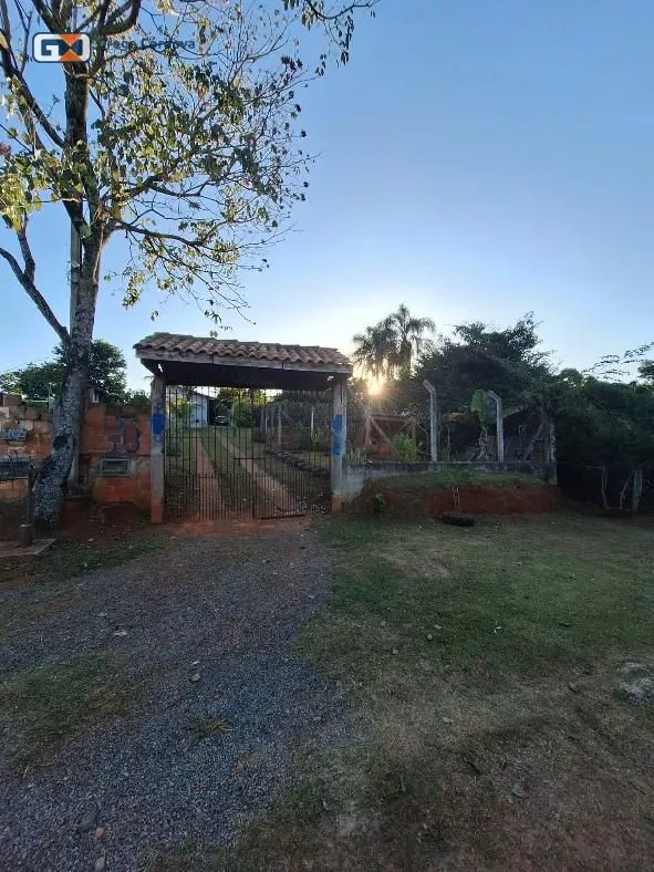 Propriedade com 2 casas residenciais  Bairro Colégio