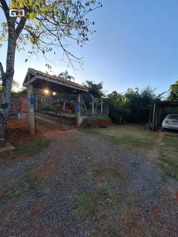 Propriedade com duas residencias bairro Colegio