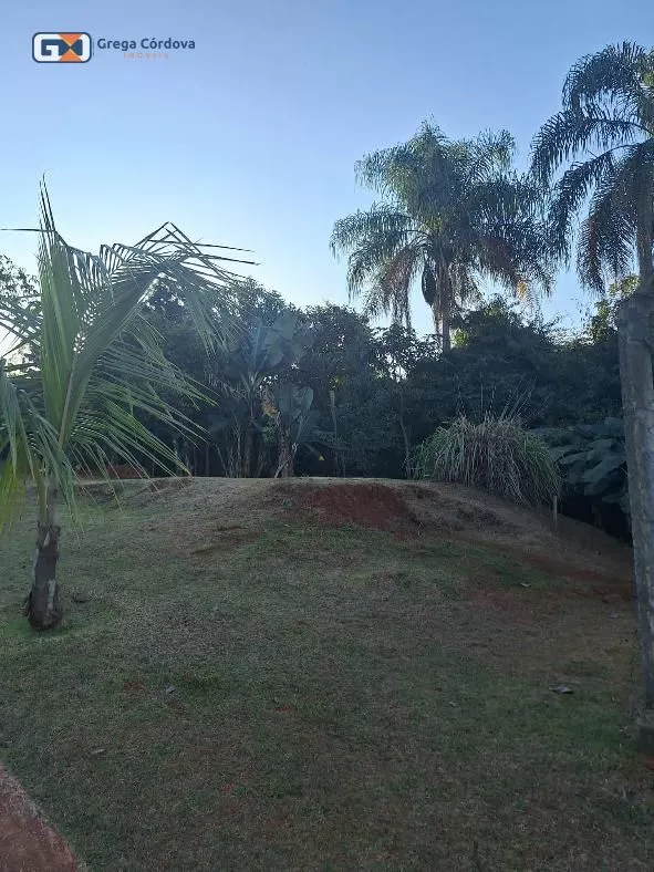 Propriedade com duas residencias bairro Colegio