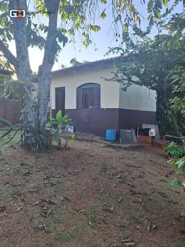 Propriedade com duas residencias bairro Colegio