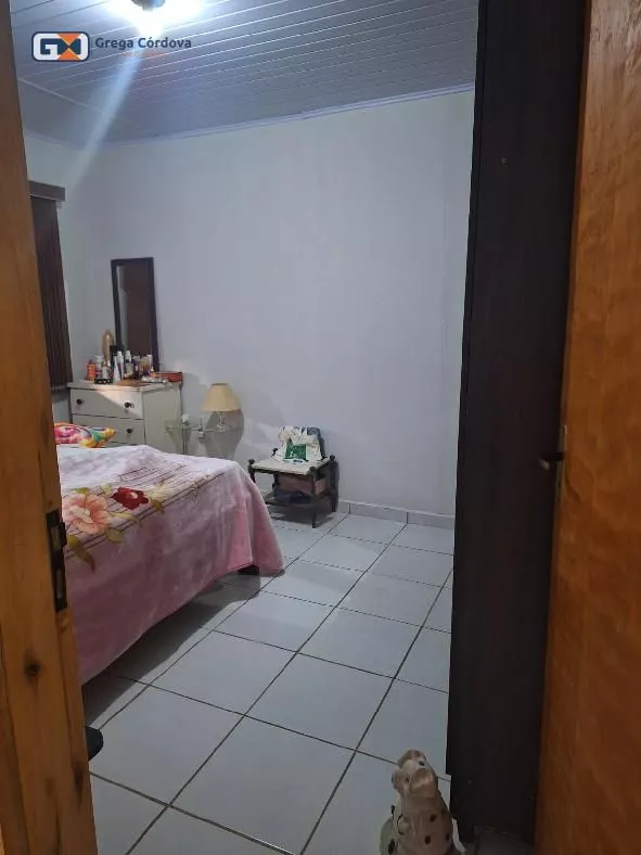 Propriedade com duas residencias bairro Colegio