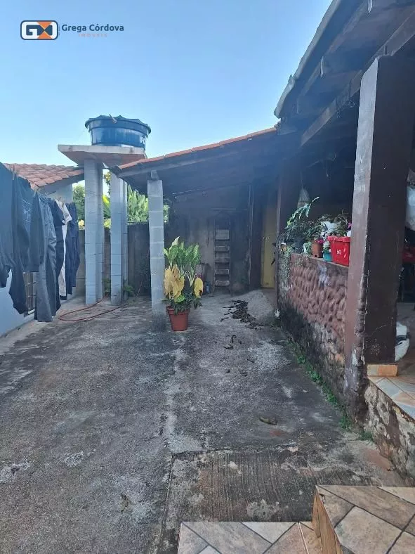 Propriedade com duas residencias bairro Colegio