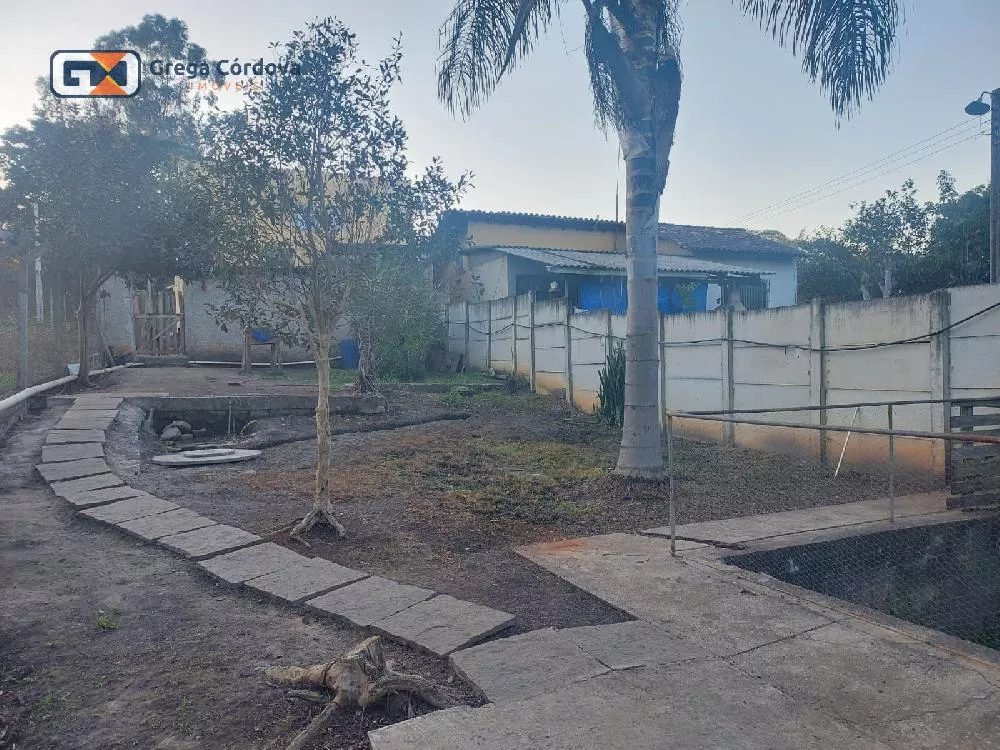 casa com sacada Jd. Salete