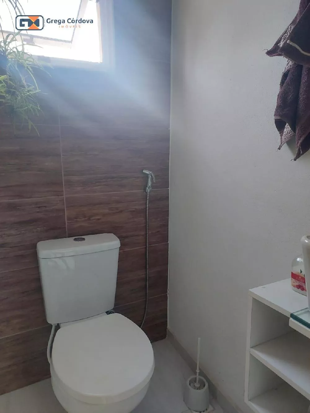 casa com sacada Jd. Salete