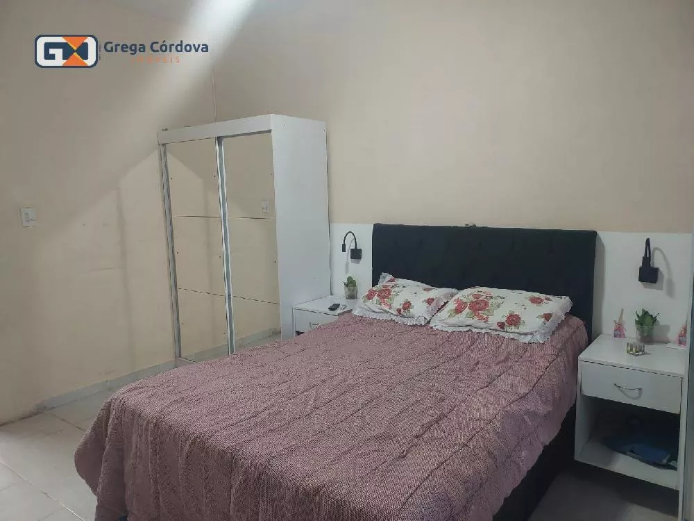 casa com sacada Jd. Salete
