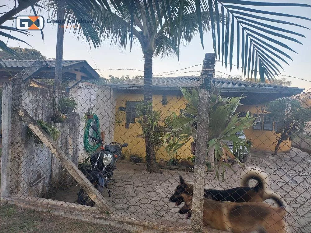 casa com sacada Jd. Salete
