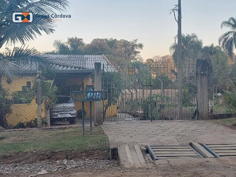 casa com sacada Jd. Salete