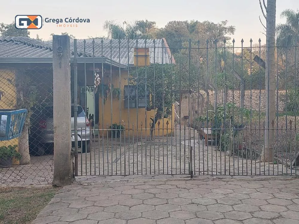 casa com sacada Jd. Salete